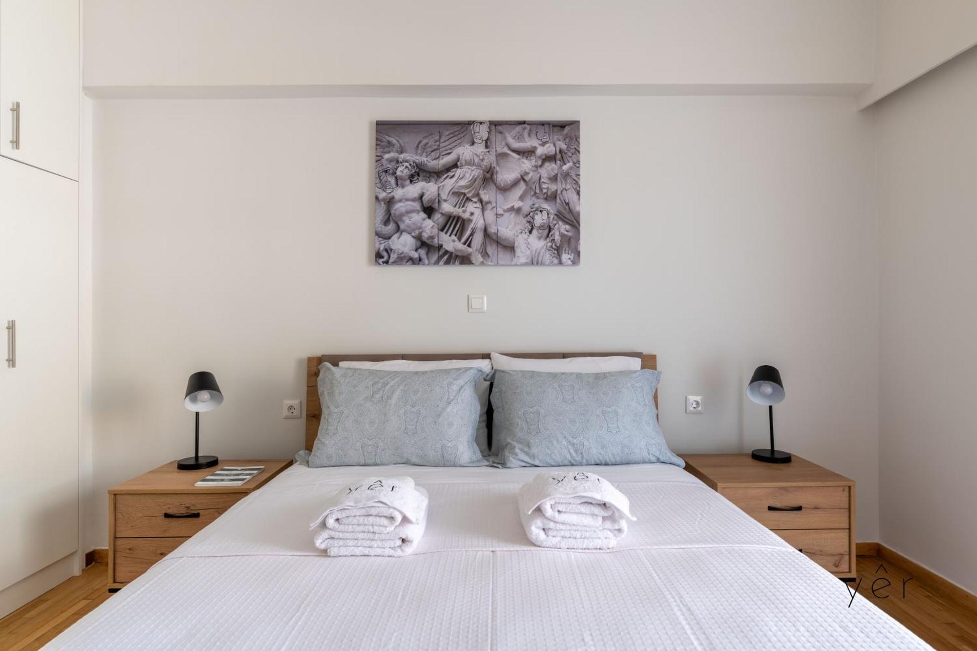 Modern Mythic Flat With Greek-Inspired Artistic Apartment Athens Ngoại thất bức ảnh