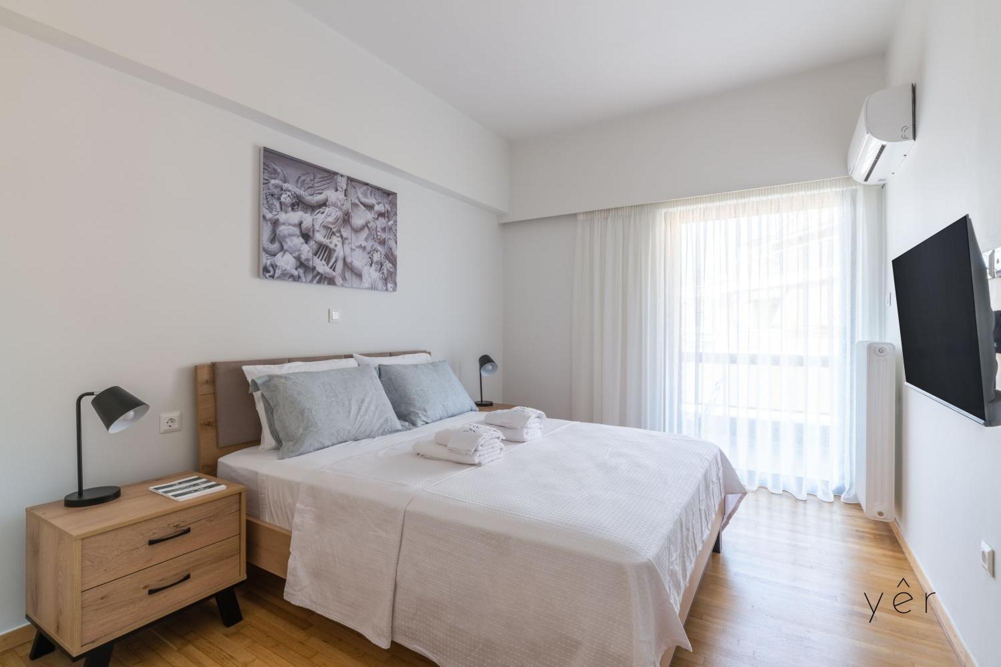 Modern Mythic Flat With Greek-Inspired Artistic Apartment Athens Ngoại thất bức ảnh