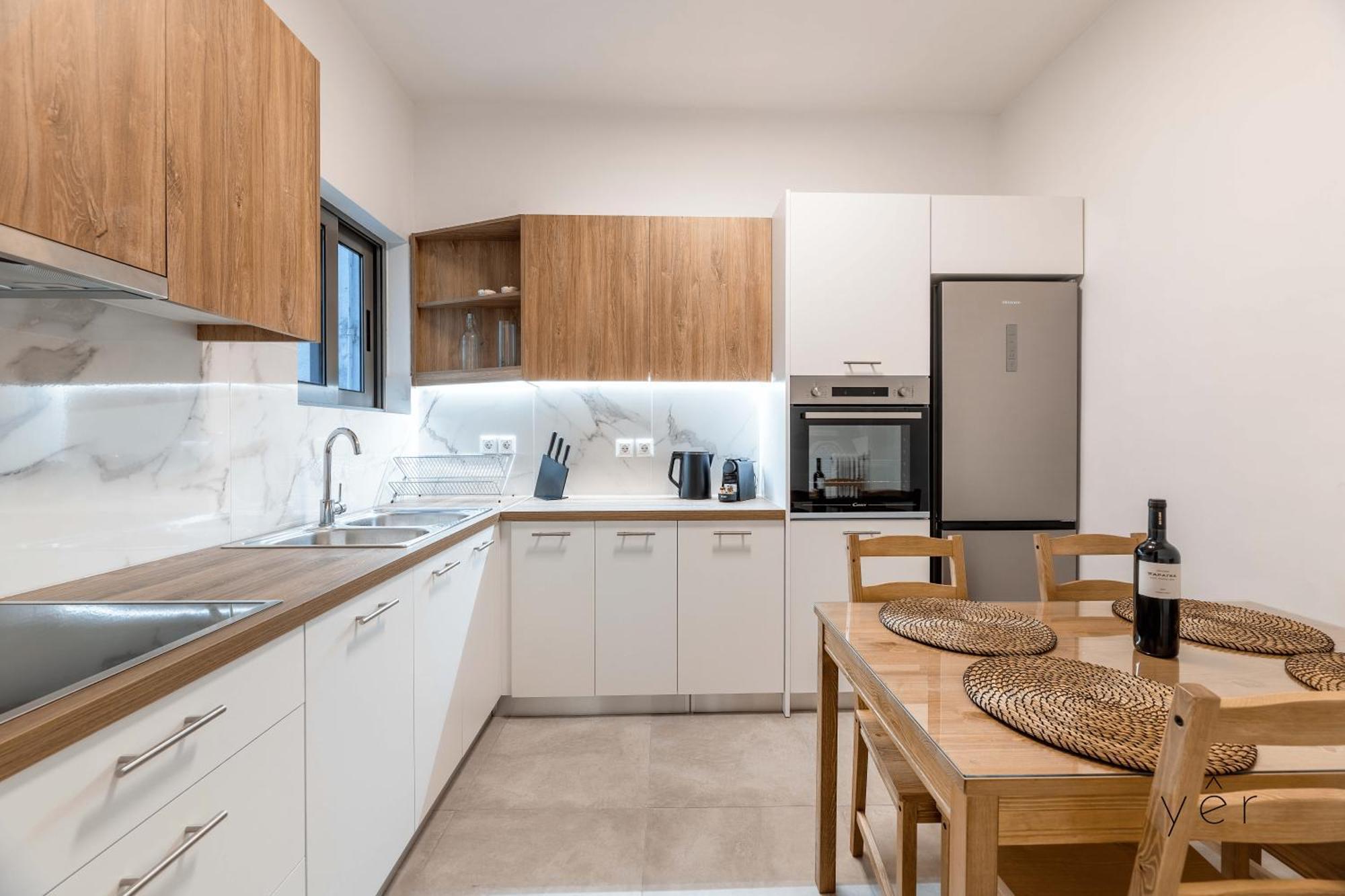 Modern Mythic Flat With Greek-Inspired Artistic Apartment Athens Ngoại thất bức ảnh